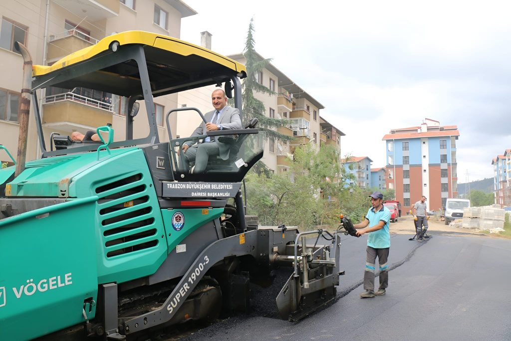 Arsin’de asfaltlama çalışmaları devam ediyor