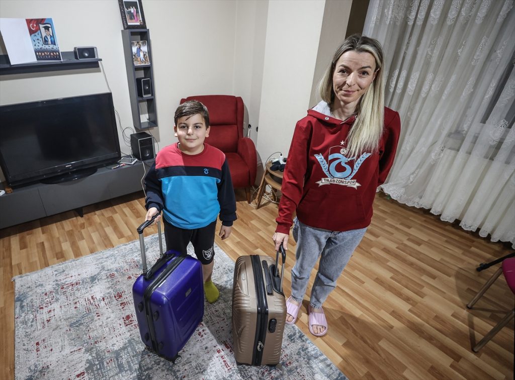 Bursa’da biber gazlı saldırıya uğrayan Trabzonsporlu çocuk, takımının maçını tribünden izleyecek