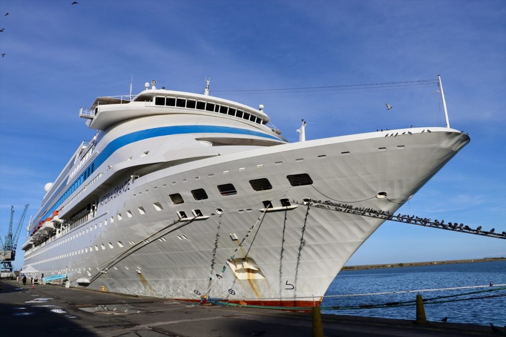 “Astoria Grande” kruvaziyeri bu yıl 14. kez Trabzon Limanı’na geldi