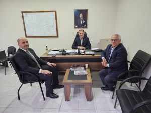 ÖZBAKIR SAHADAN ÇIKMIYOR