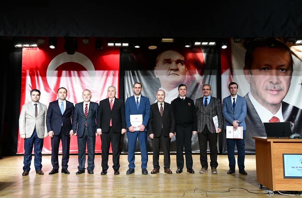 Vali Aziz Yıldırım, “106. Yıl Dönümünde Rus İşgalinden Kurtuluşa Trabzon” Konulu Panele Katıldı