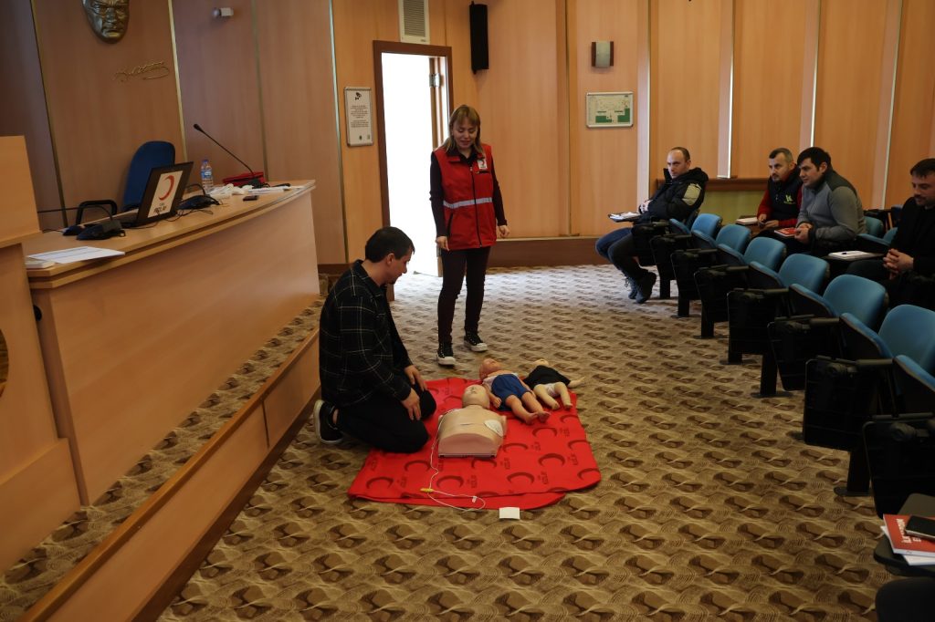 Arsin OSB’de çalışan personele ilkyardım eğitimi verildi
