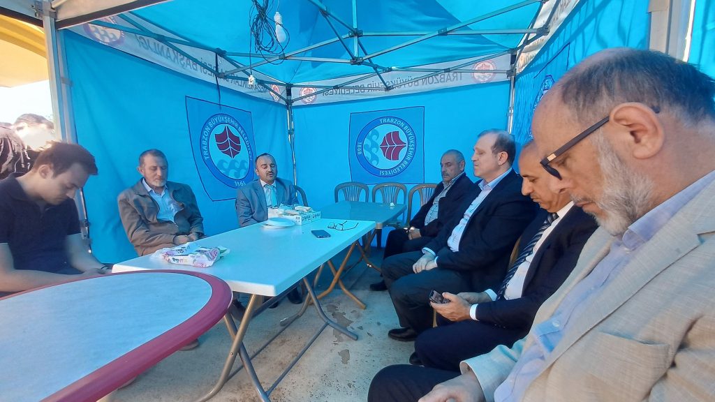 KTÜ Rektörü Prof. Dr. Hamdullah ÇUVALCI’ya Vefat Eden Annesi İçin Taziye Ziyareti Yapıldı