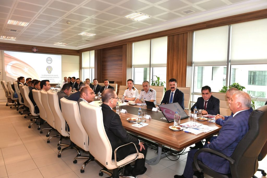 İl Güvenlik ve Asayiş Koordinasyon Kurulu Toplantısı Vali Aziz Yıldırım Başkanlığında Yapıldı