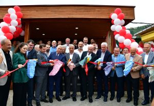 Vali Aziz Yıldırım, Çaykur Çay Satış Mağazası’nın açılış törenine katıldı.