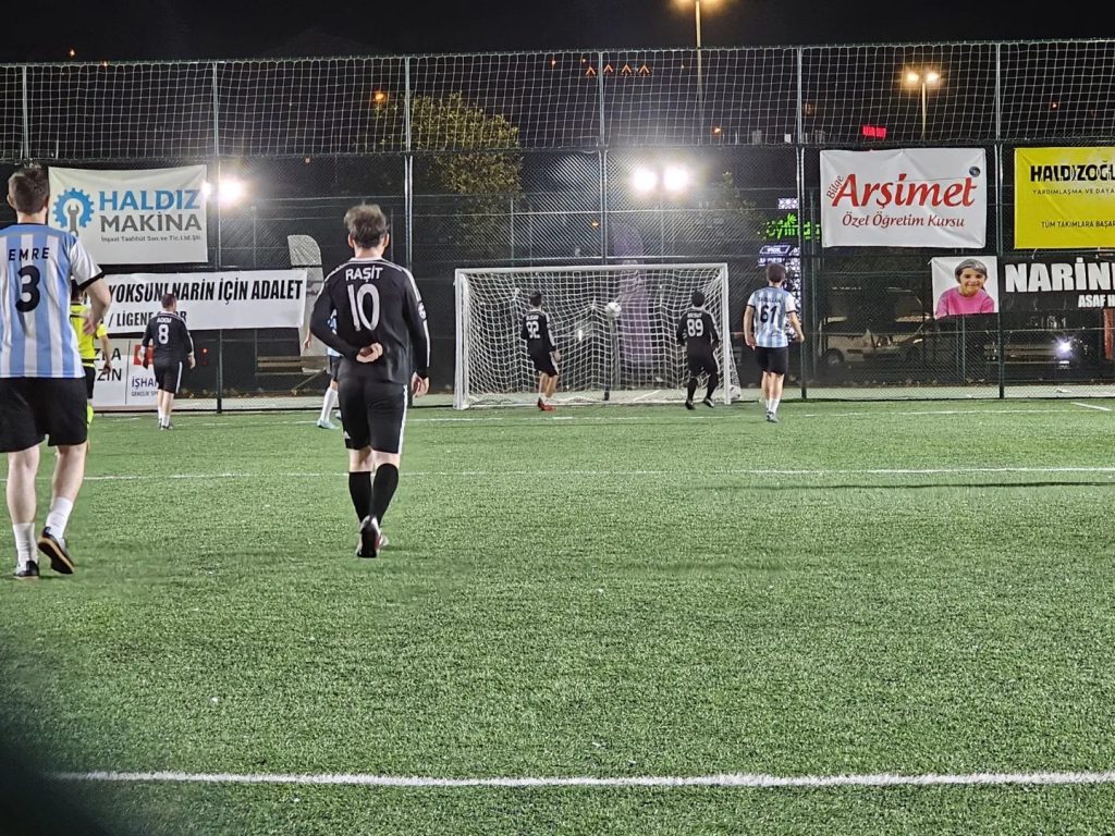 Arsin’de çeyrek final maçları oynandı