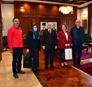 Türk Kızılay’ı Trabzon Şubesinden Vali Yıldırım’a Ziyaret