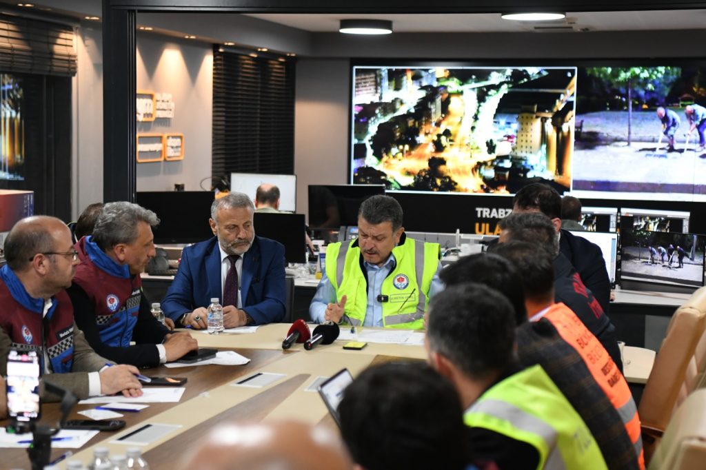 Başkan Genç: “548 Personel Ve 165 Araçla Sahadayız”