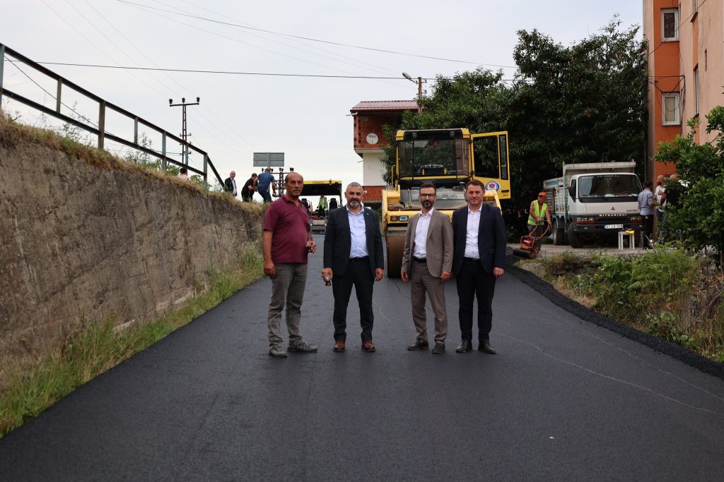 “Tüm mahallelerimizde hizmetlerimize devam ediyoruz”