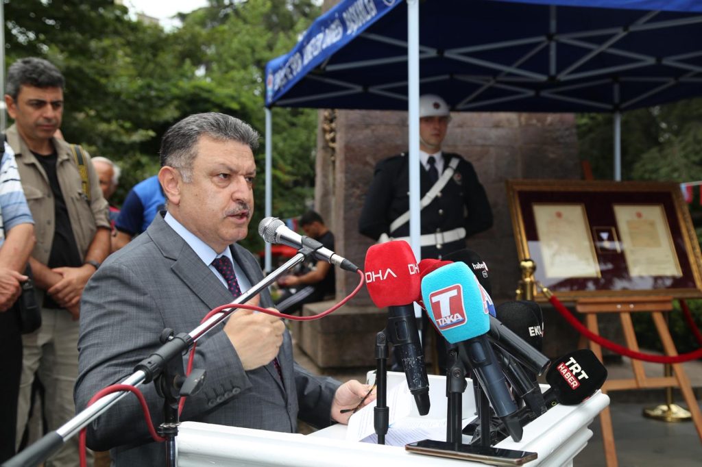 Başkan Genç, Trabzon Halkının İstiklal Madalyası İle Buluşturulduğu Törende Konuştu: “Madalyamız, Trabzon’umuzun Onur Nişanesidir”