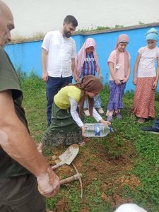 Arsin Müftülüğü’nden Anlamlı Fidan Etkinliği: “Fidanımla Büyüyorum”
