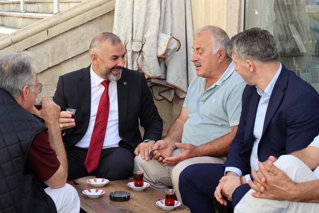 Arsin Belediye Başkanı’ndan esnaf ve vatandaş ziyareti
