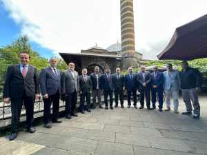 İl Müftüsü Dr. İsmail Çiçek, Türk Diyanet Vakıf-Sen Trabzon İl Başkanlığını Ziyaret Etti