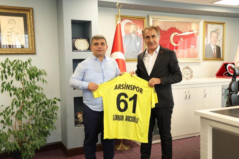 Arsinspor’dan İl Spor Müdürü’ne Nezaket Ziyareti