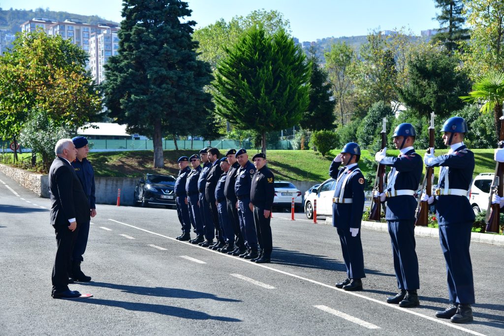Vali Yıldırım İl Jandarma Komutanlığında Asayiş Toplantısı Yaptı