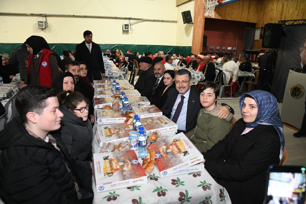 Başkan Genç: “Arsin’e Verdiğimiz Sözleri Harfiyen Yerine Getireceğiz”