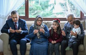 Şehit Polis Memurunun Ailesine Ziyaret