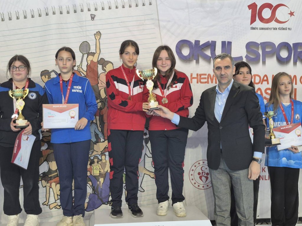 Arsin’de Okul Sporlarında Çifte Gurur