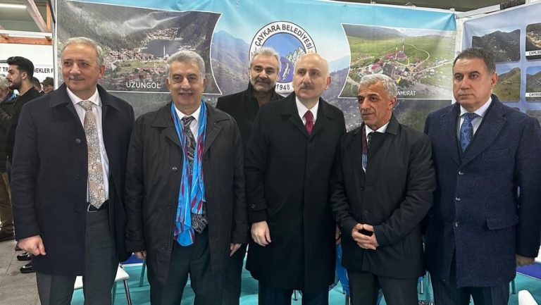 Trabzon Heyeti, Ankara’da Trabzon Tanıtım Günleri’nde Stantları Ziyaret Etti