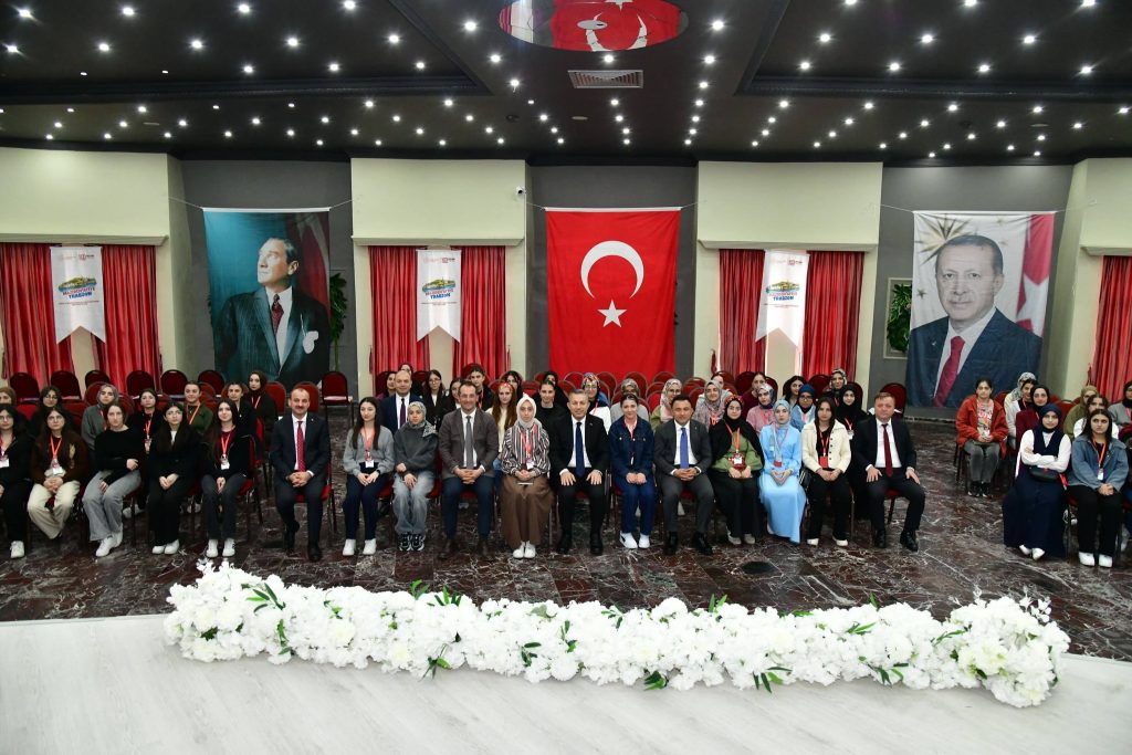 “Maziden Atiye Trabzon” programı başladı: Farklı illerden öğrenciler Trabzon’da buluştu