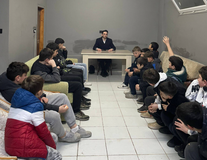 Arsin Müftülüğü Gençlik Sohbetlerinde “Adab-ı Muaşeret” Konusu Ele Alındı