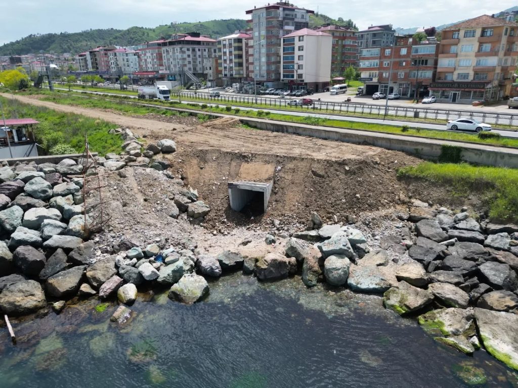Arsin’de Bisiklet ve Yürüyüş Yolu Projesi Çalışmaları Sürüyor