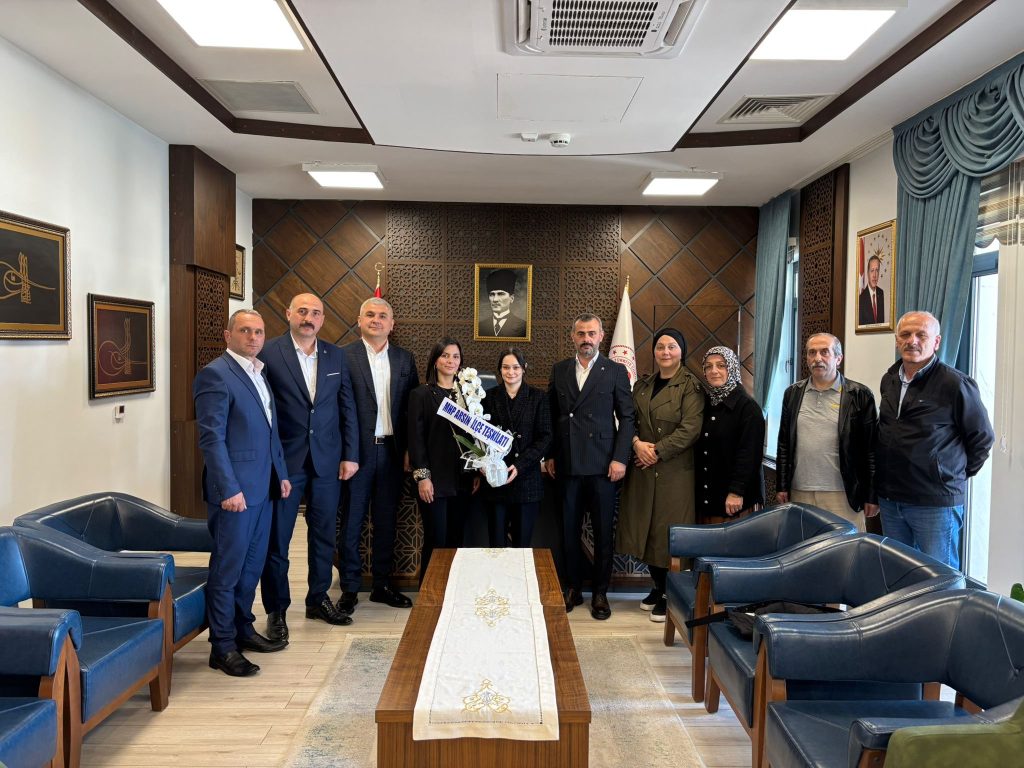 MHP Arsin İlçe Teşkilatı’ndan Gazze Temalı Sergiye Katılım ve Kaymakamlık Ziyareti