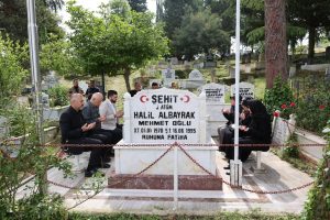 Arsin’de Bayram Öncesi Anlamlı Mesai: Şehitler Dualarla Anıldı, Gaziler Unutulmadı