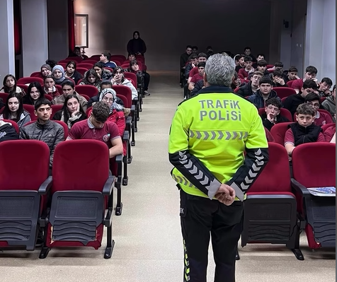 Arsin’de Öğrencilere Trafik Eğitimi Verildi