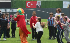 Arsin’de Geleneksel Çocuk Oyunları Şenliği Coşkuyla Gerçekleştirildi
